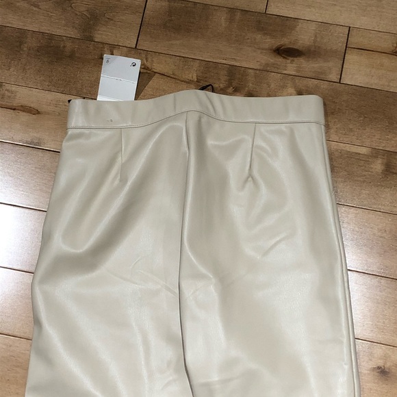 NWT Zara cream faux leather leggings - medium - Picture 13 of 14